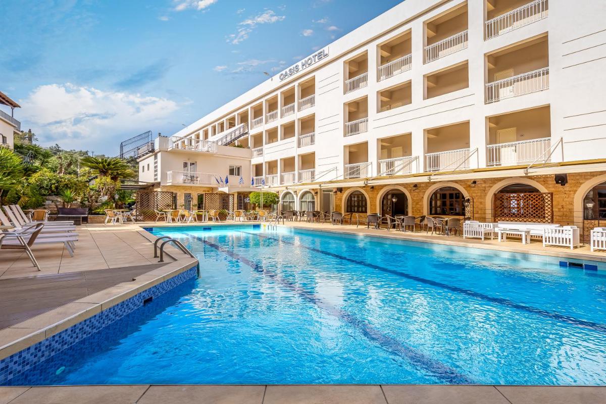 Oasis Hotel - Housity
