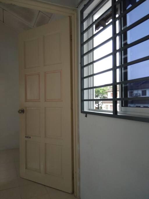 Suitetrails - 3 bed room house near KLCC Kuala Lumpur