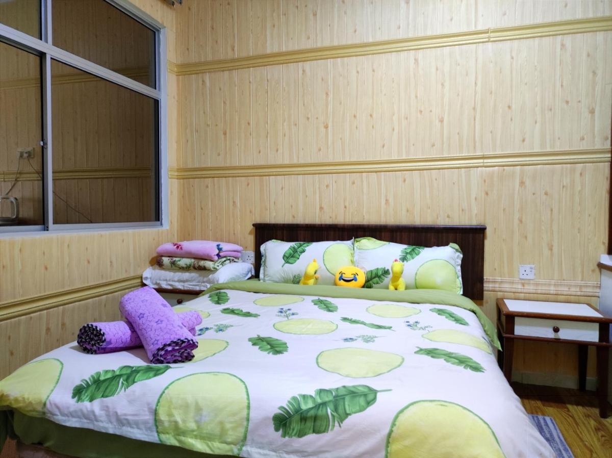 Suitetrails - Teluk Batik Beach Apart ment Lumut Sitiawan NO POOL