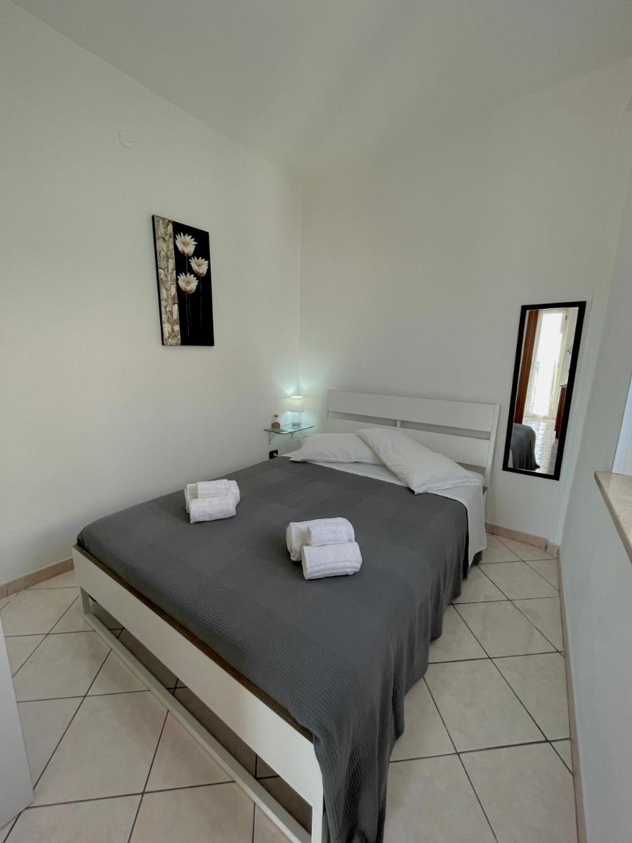 Appartamenti Le Castella - Housity