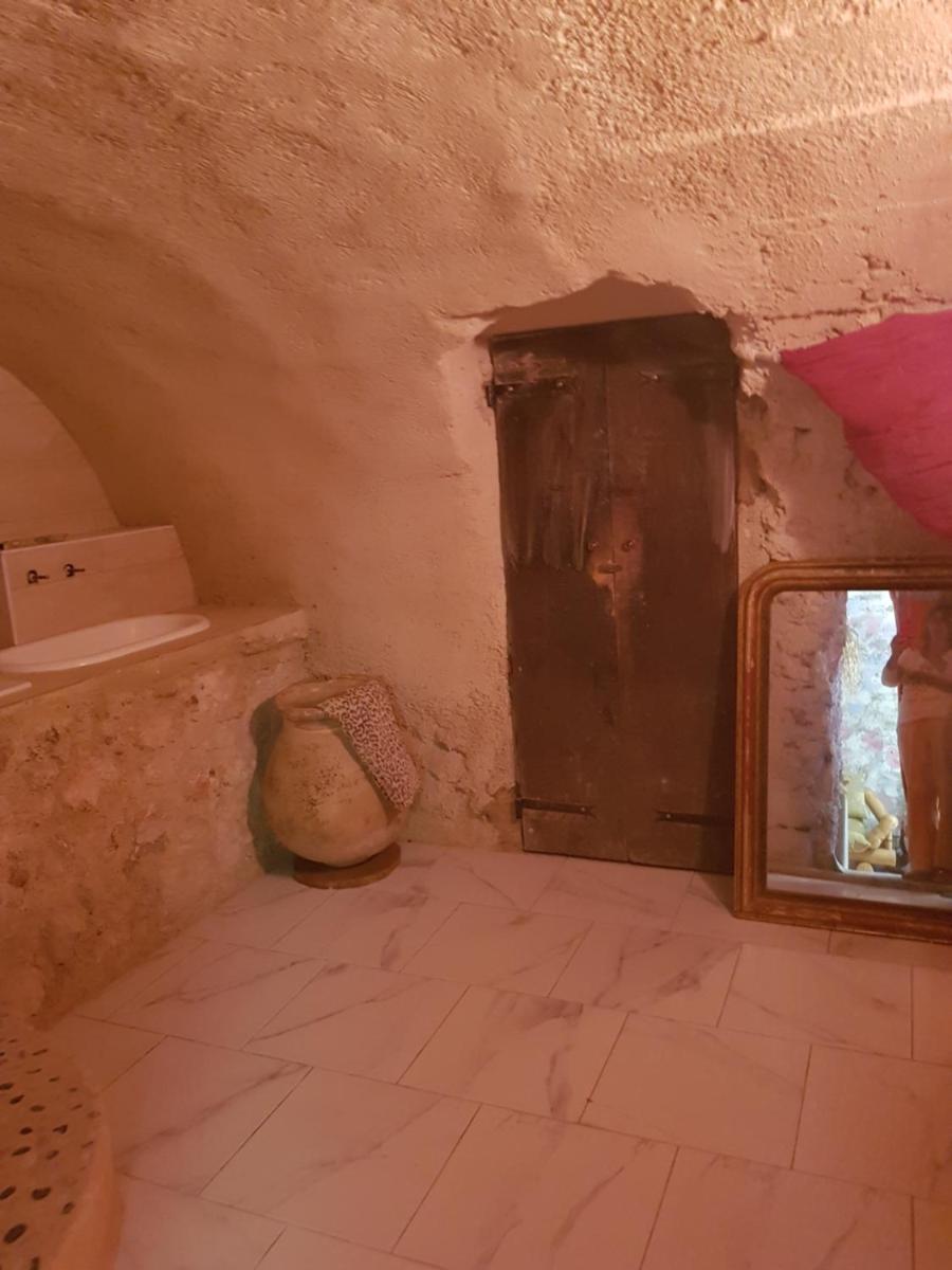 La Cave au Soleil du midi - Housity