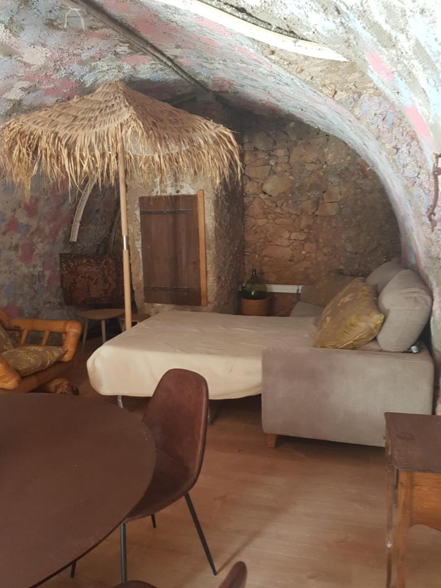 La Cave au Soleil du midi - Housity