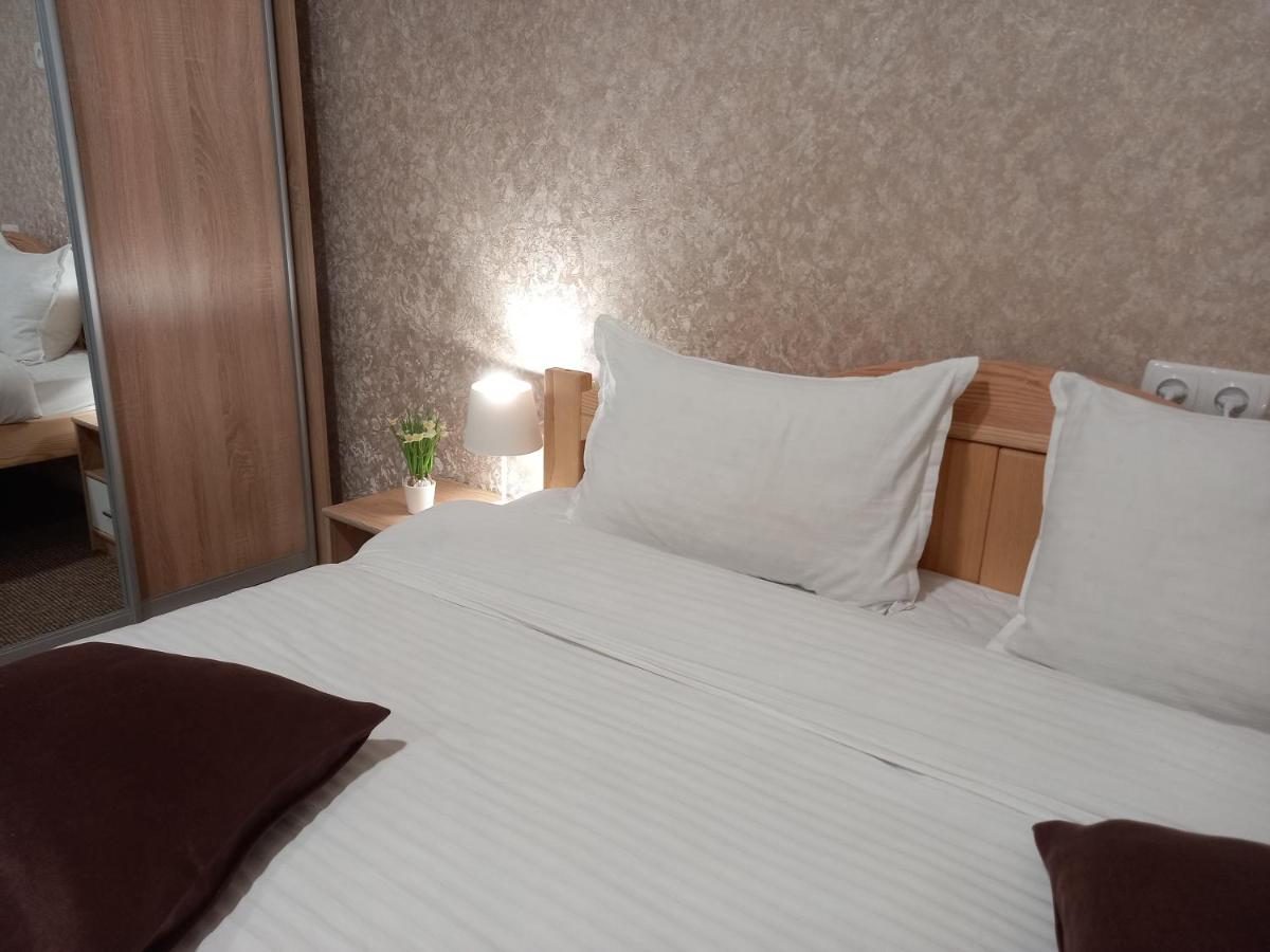 Готель River House - Housity
