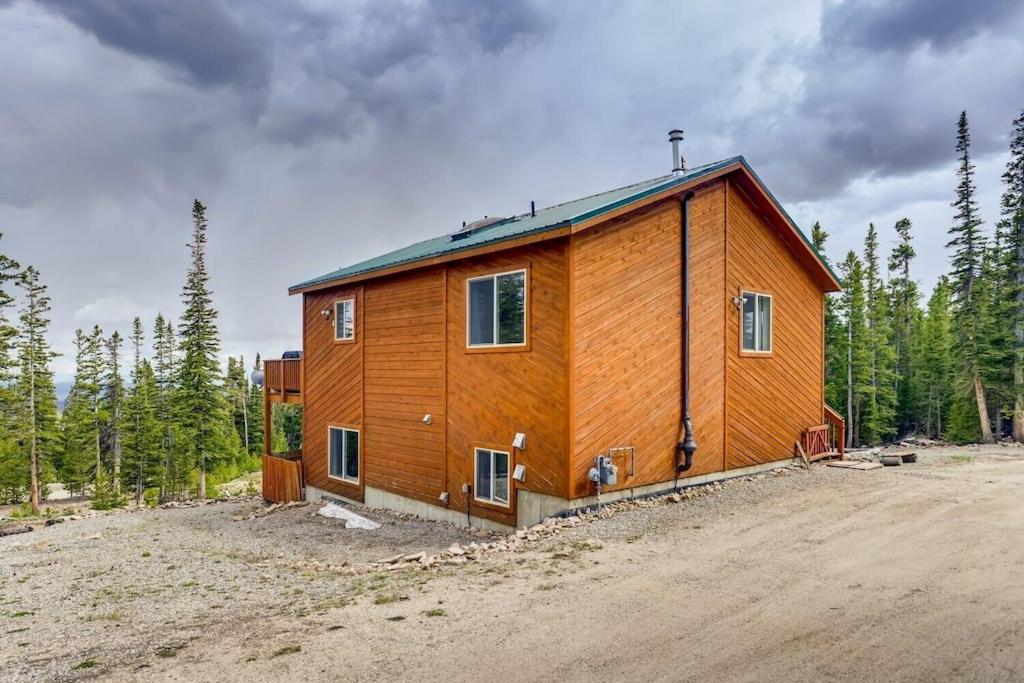 Cozy Mountain House Perfect for Relaxing - Puma's Den - Housity