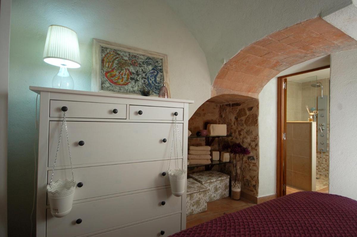 Lets Holidays Tossa de Mar Romantic Apartment - Housity