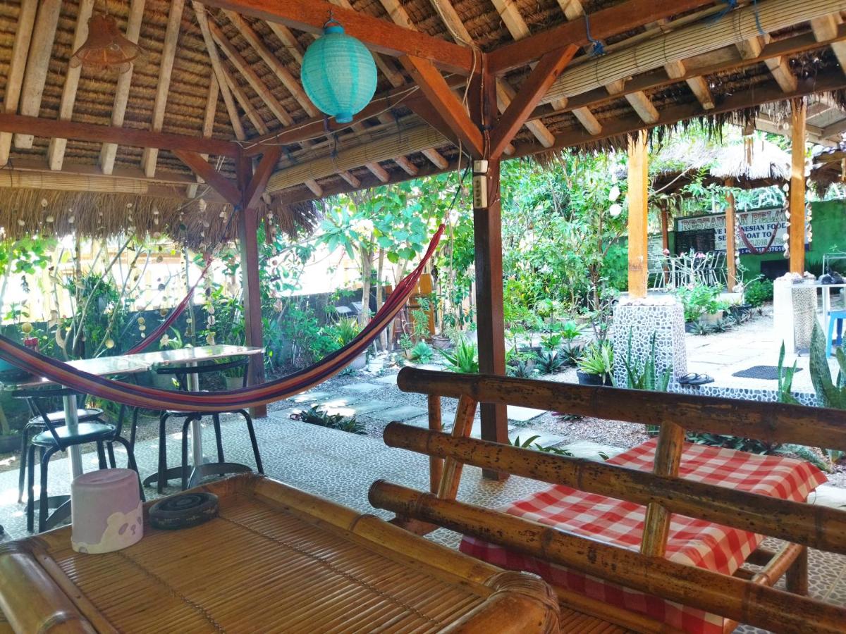 Pelangi Homestay Bungalow Gili gede - Housity