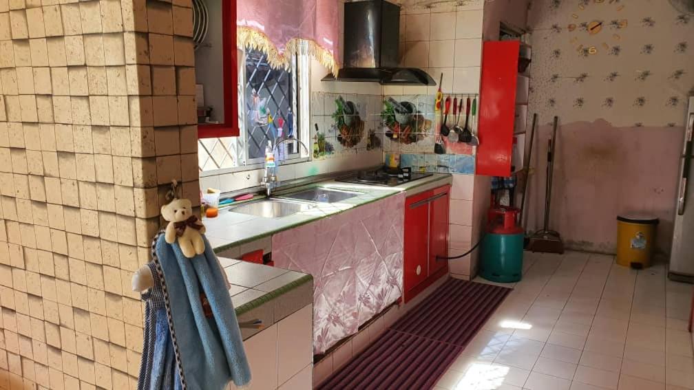 HOMESTAY AINNUR SEMARAK - Housity