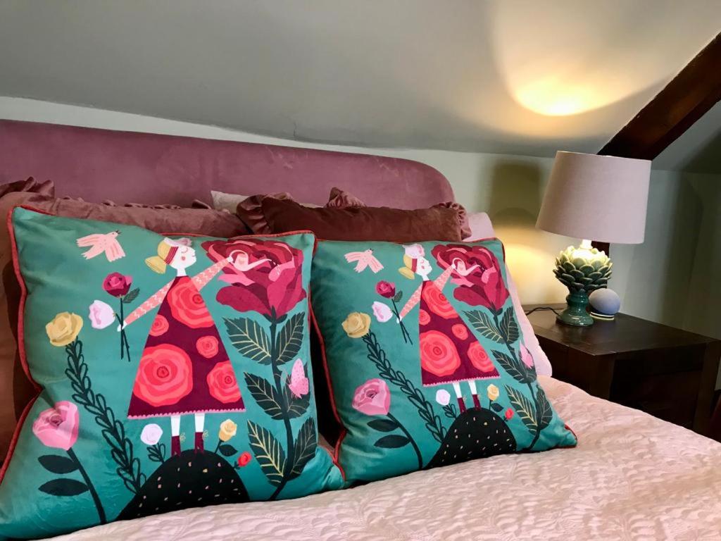 Dunster Luxe Nook - Housity