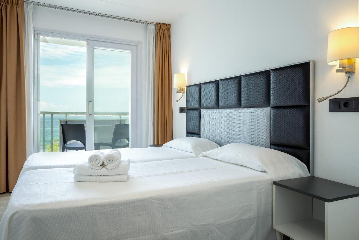 Hotel Vela - Housity