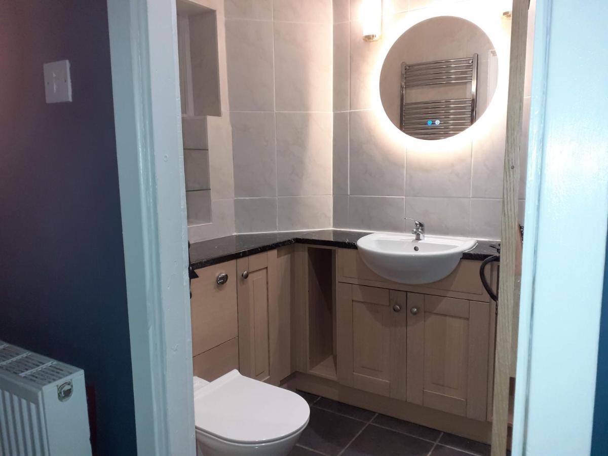 Ochil Cottage In Bannockburn close to Stirling - Housity