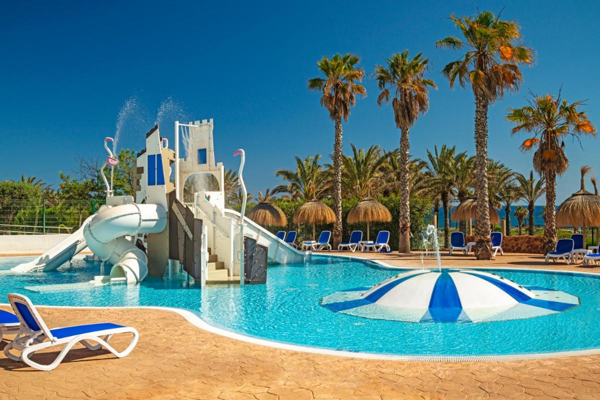Piscina en o cerca de Hotel Cabogata Jardín