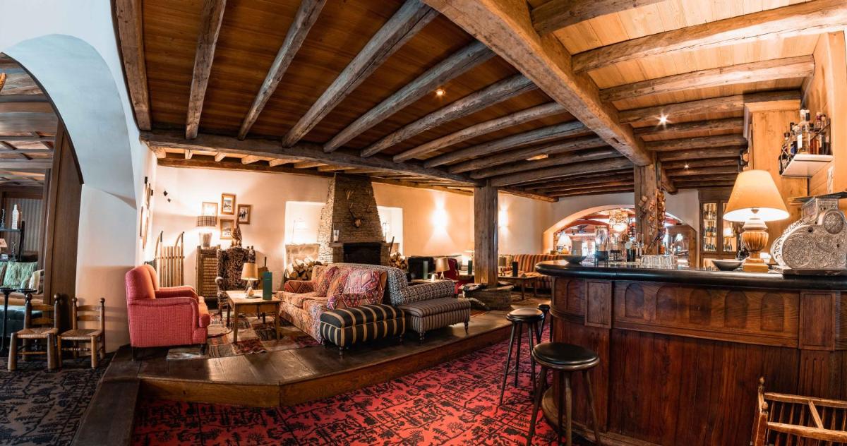 Salon ou bar de l'établissement Hôtel LE BLIZZARD