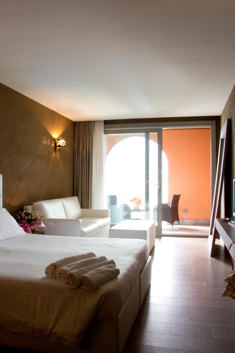 Hotel San Rocco - Housity