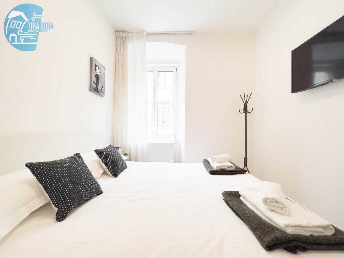 Imbriani 4 Tirabora Short Rent - Housity