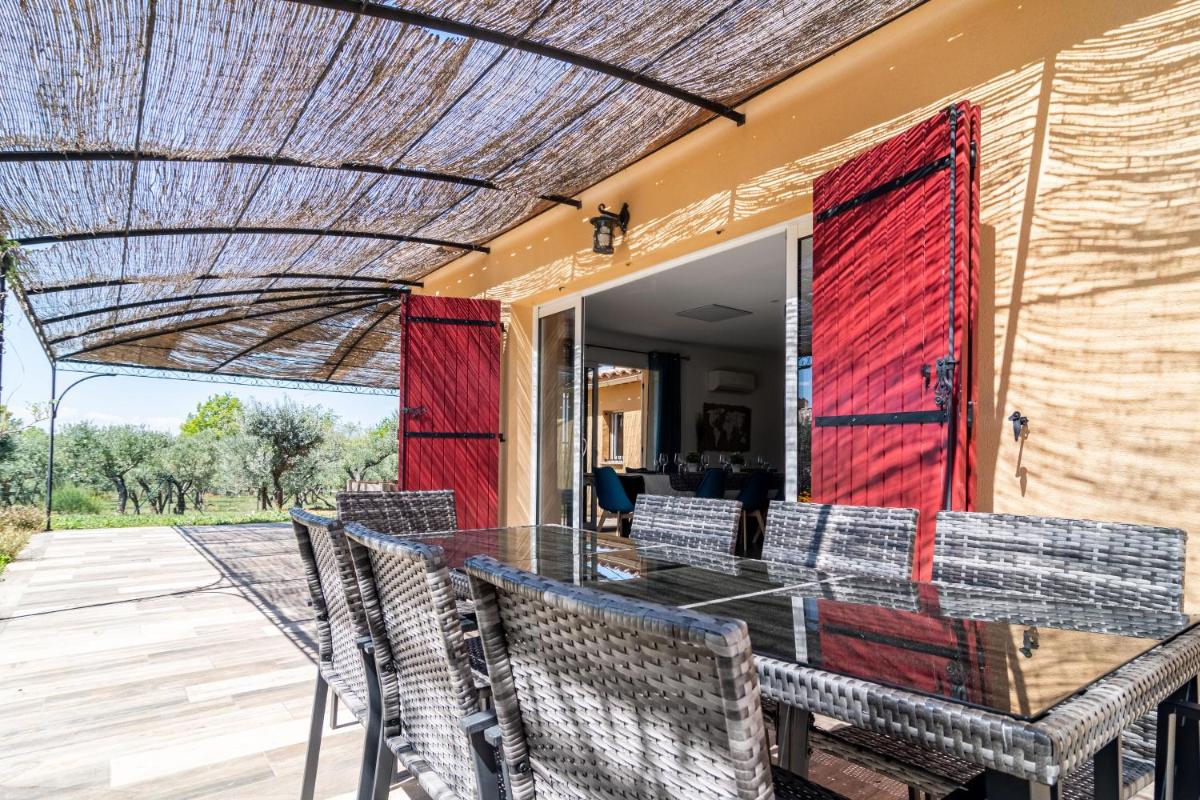 Dathona - Charmante maison avec piscine est jardin - Housity