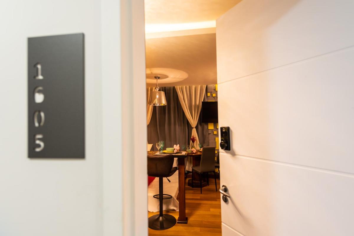 Apartamento Inteiro, Completo e Confortável - Housity