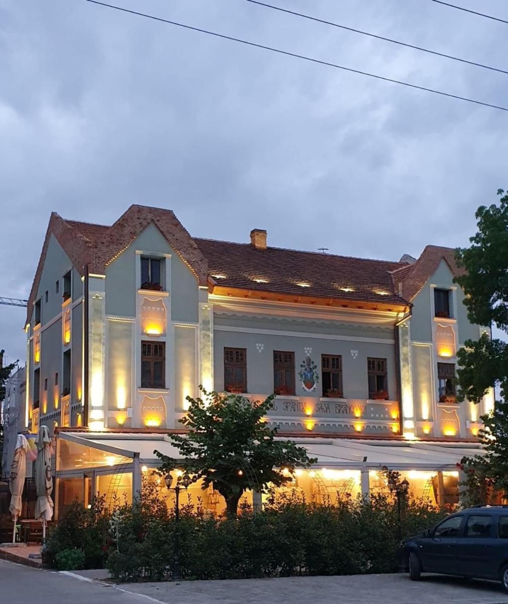 Conacul Sfântul Sava Brancovici - Housity