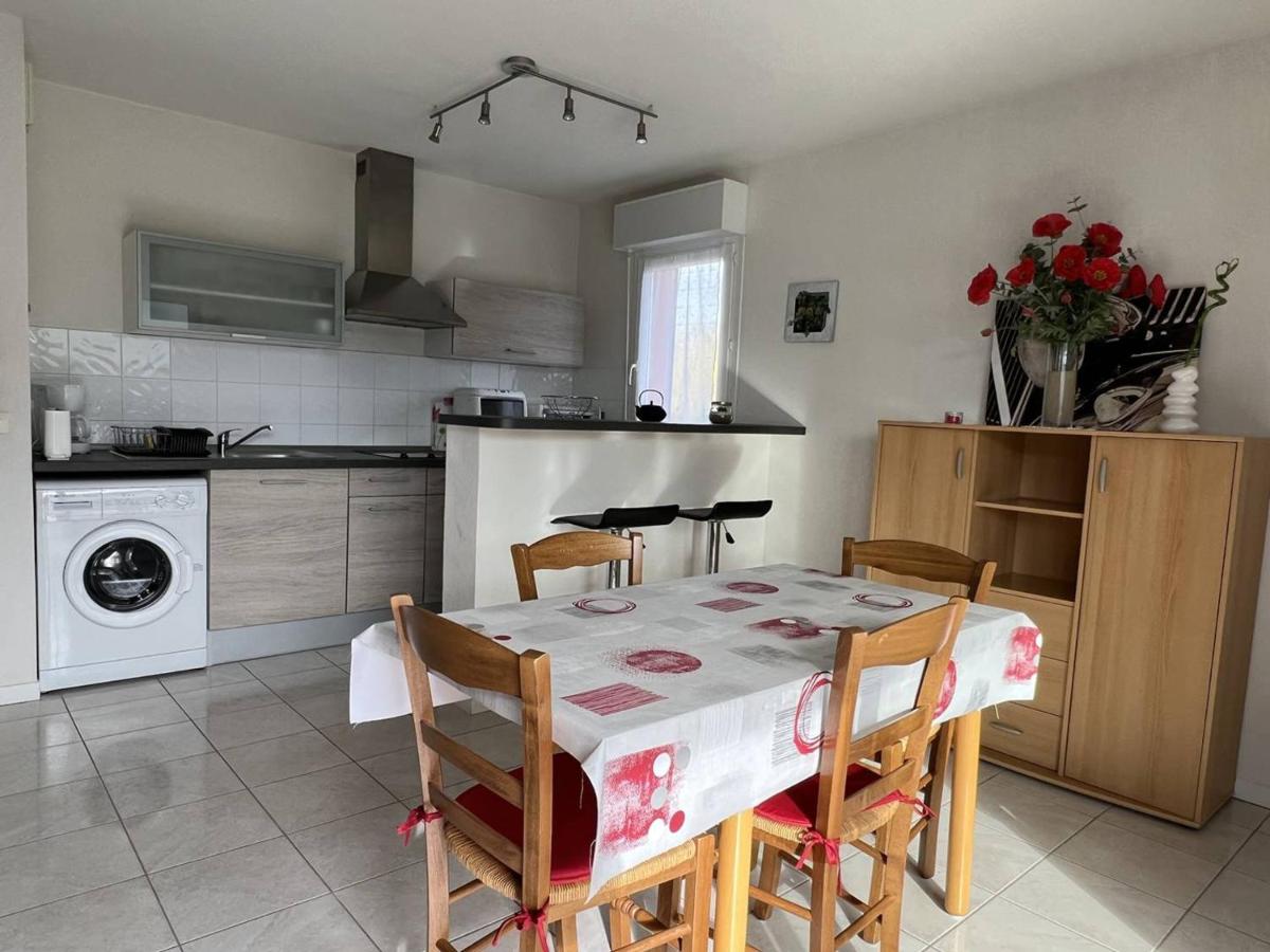 Appartement T2 Confortable avec Terrasse, Proche Centre Ville et Thermes, Cambo-les-Bains - FR-1-495-30 - Housity