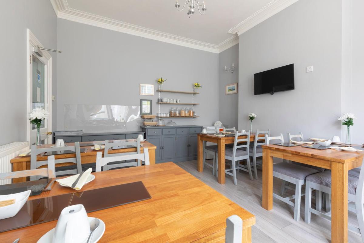 The Firs Bed and Breakfast - Hizvo