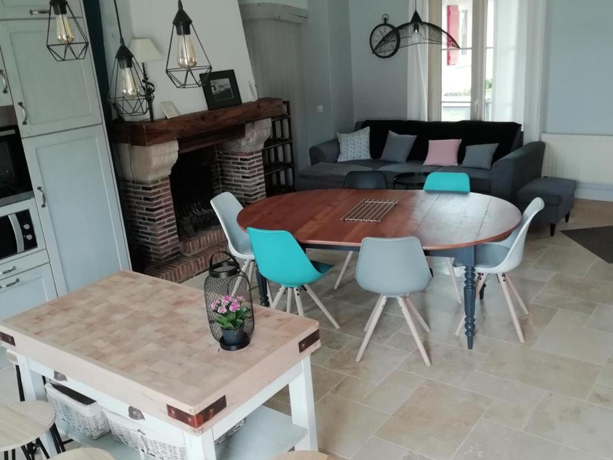 Gîte Mont-prés-Chambord, 4 pièces, 6 personnes - FR-1-491-279 - Housity