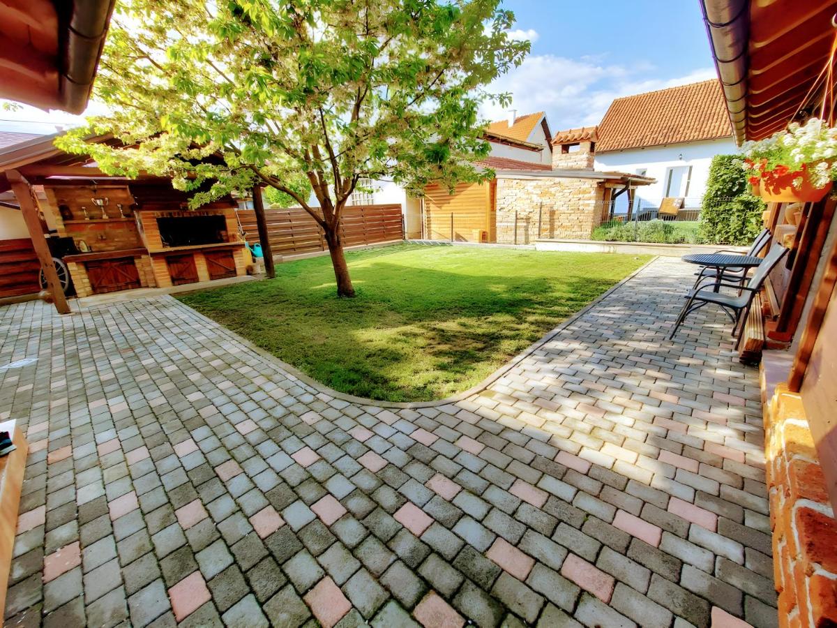 Suitetrails - Studio apartman Buteo