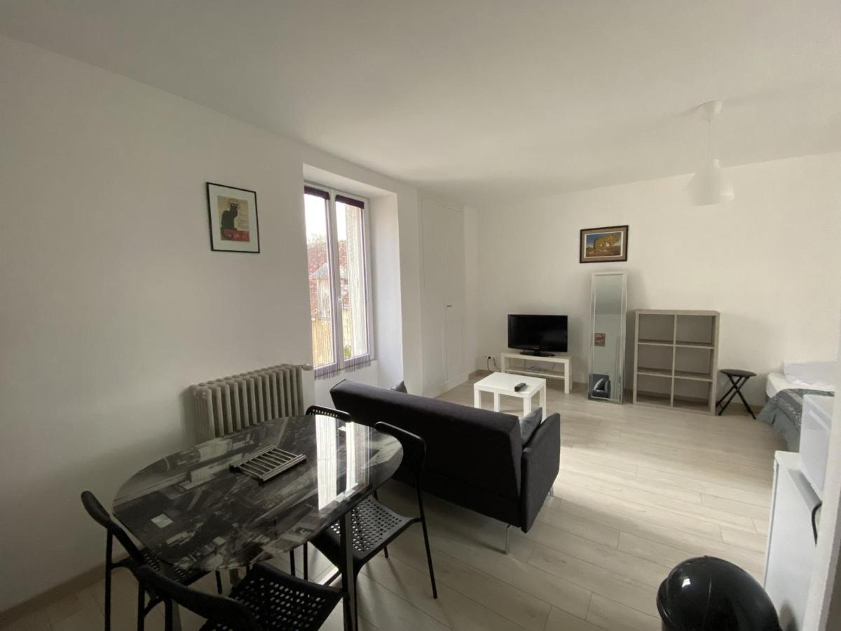 Appartement Rénové avec Cuisine Américaine et WIFI, Proche des Thermes Saint Roch - FR-1-541-32 - Housity