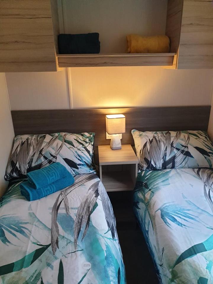 Coral Cabin - Housity