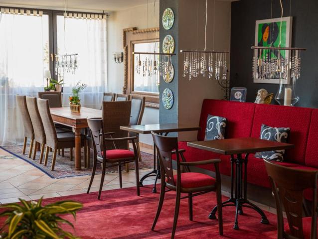 Hotel Brunnenhof - Housity