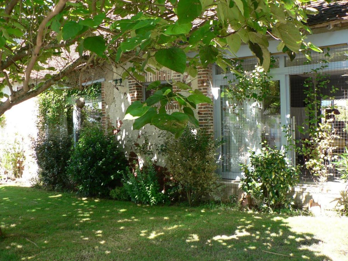 Gîte de charme en Berry avec jardin privatif, idéal pour randonnées et observation des oiseaux - FR-1-591-184 - Housity