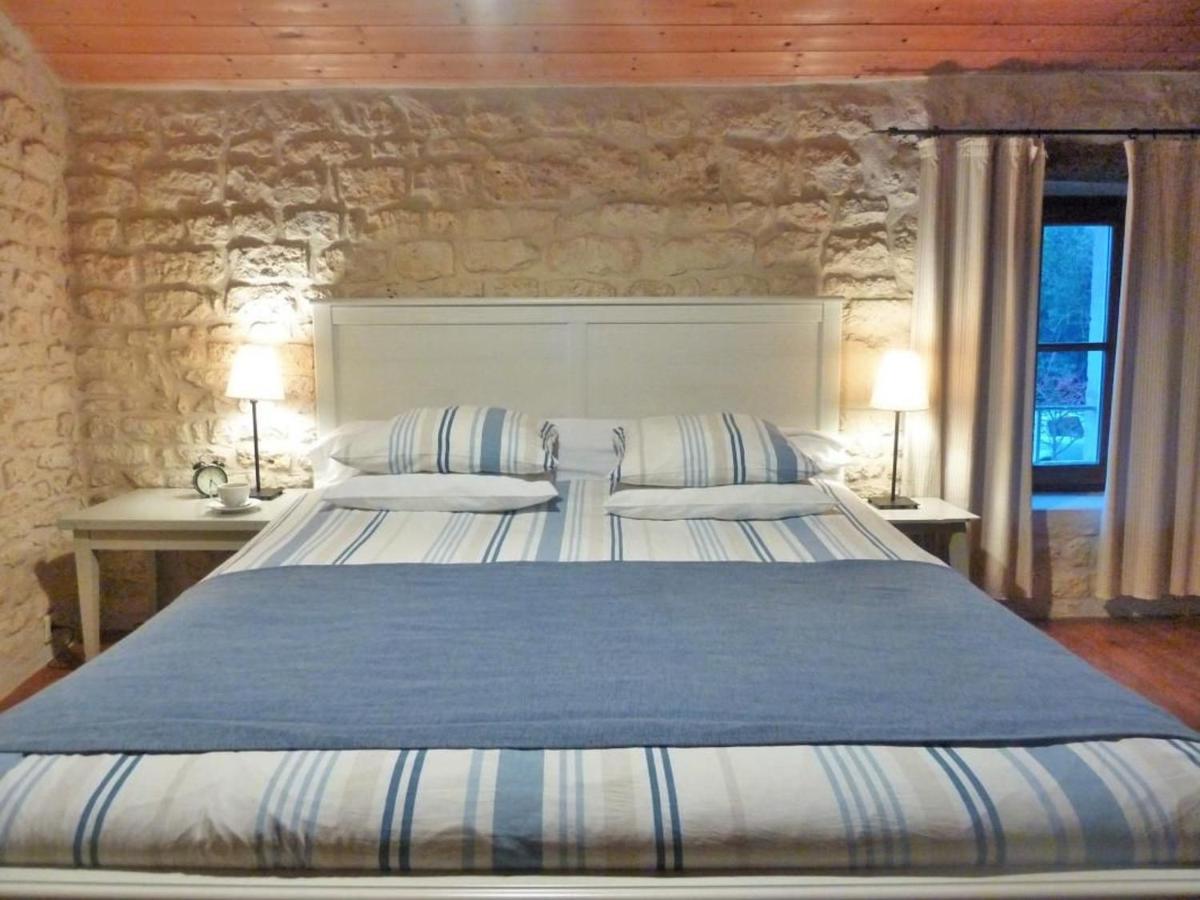Charmante maison XVIIIème rénovée avec piscine et terrasse, proche rivière et pistes cyclables - FR-1-426-99 - Housity