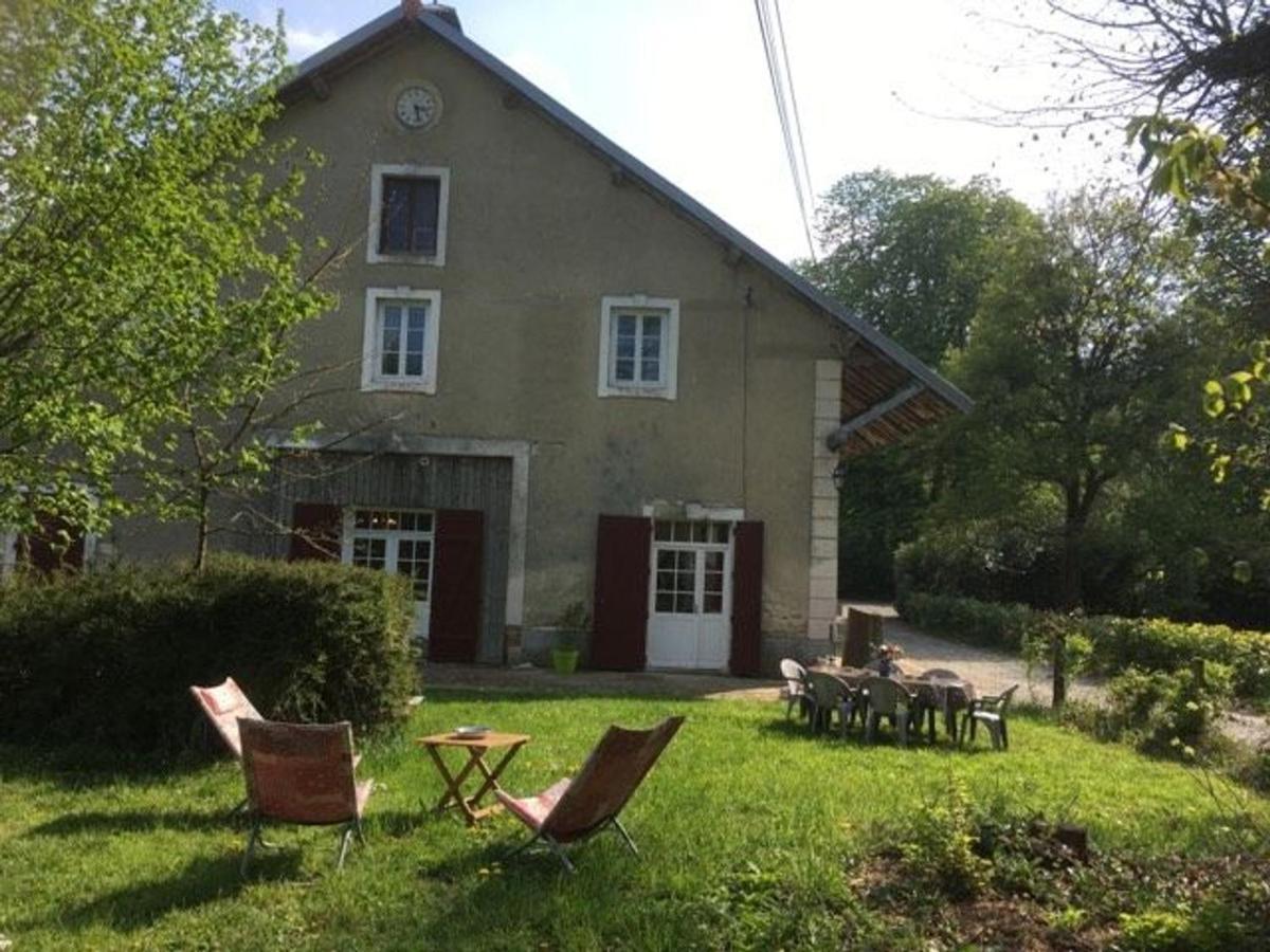 Gîte Charmant au Cœur de la Nature près du Mans, 6 Pers., Domaine Historique - FR-1-410-319 - Hizvo