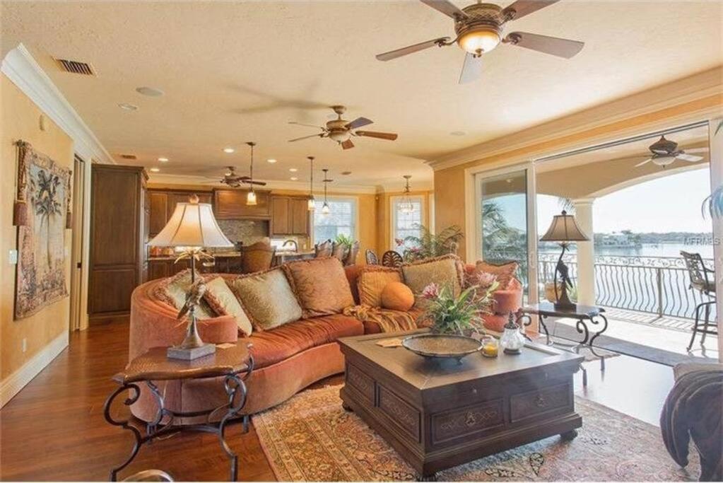 Large Mediterranean Oasis - Water Views & Pool - Housity