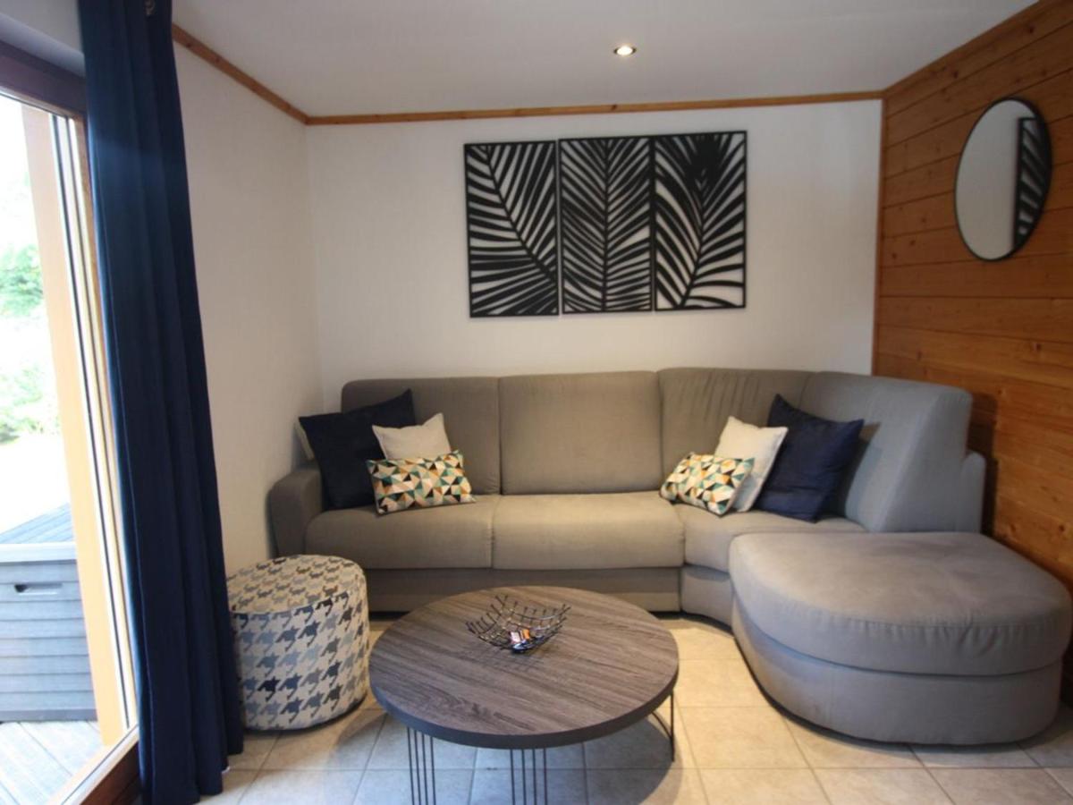 Chalet indépendant avec piscine chauffée, spa et terrasse près des sentiers de randonnée - FR-1-589-387 - Housity