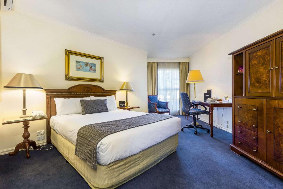 Quality Hotel Canterbury International - Housity