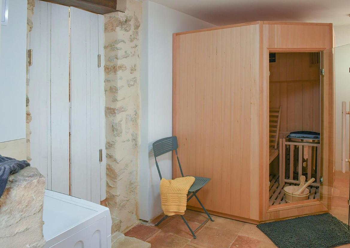Guesthouse Simon Carretey SAUNA & SWIMMING-P, CALM - Hizvo
