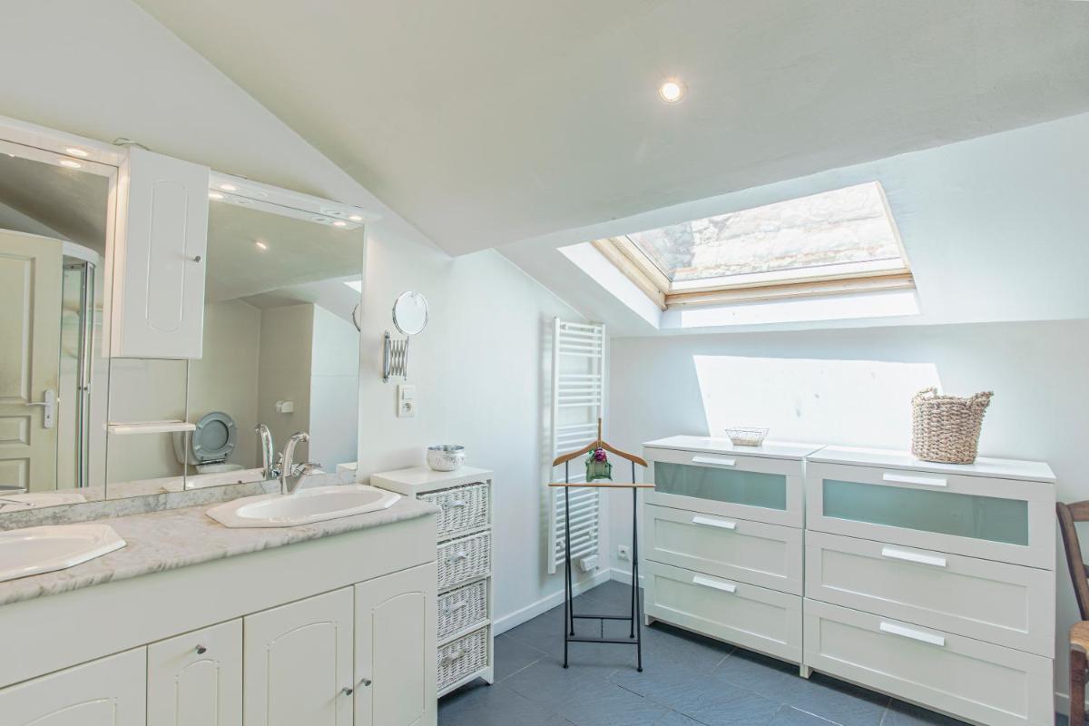 Suitetrails - Superbe appartement avec jacuzzi sur toit terrasse