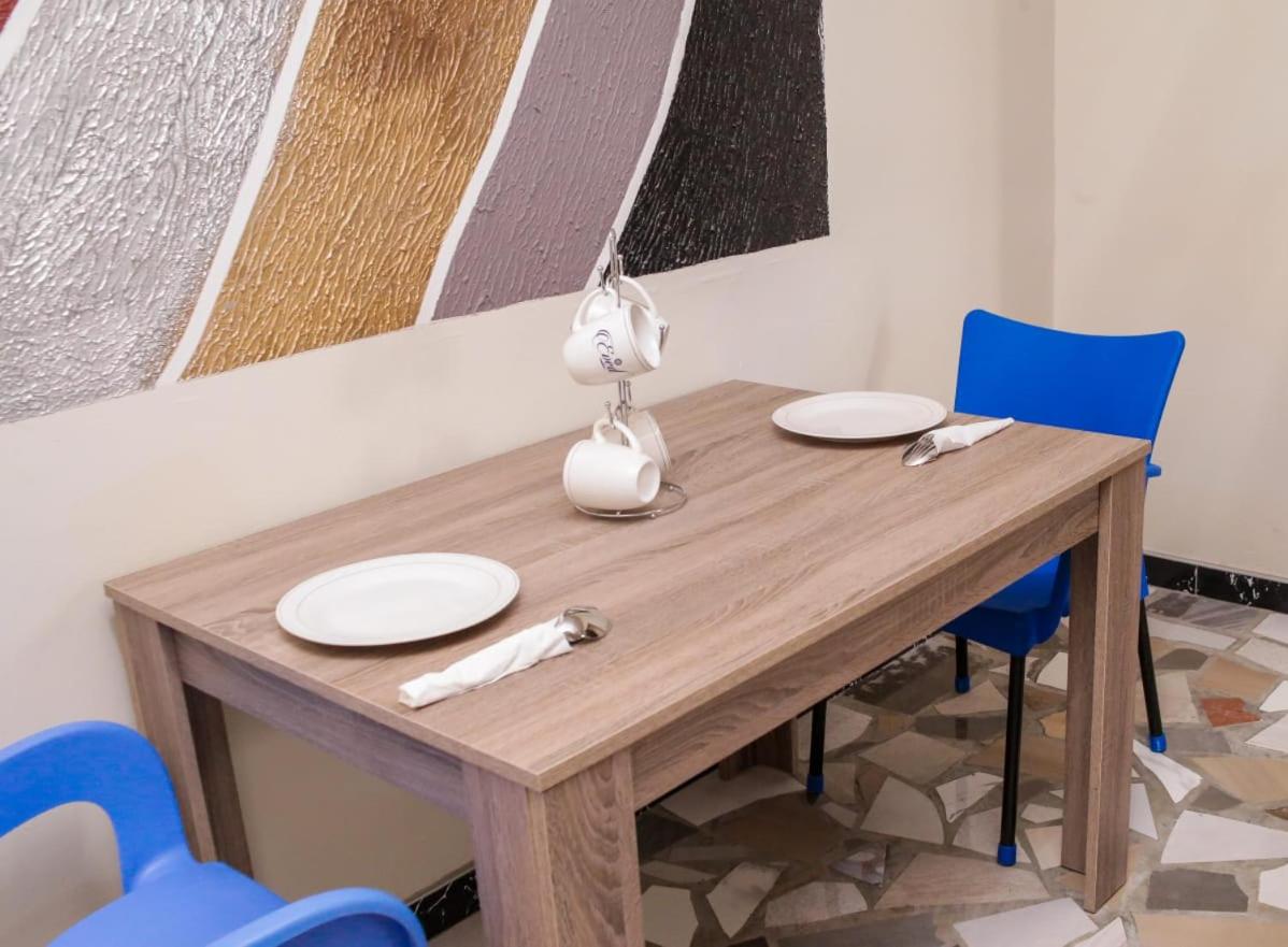 Eved Apartments Guest House - Housity