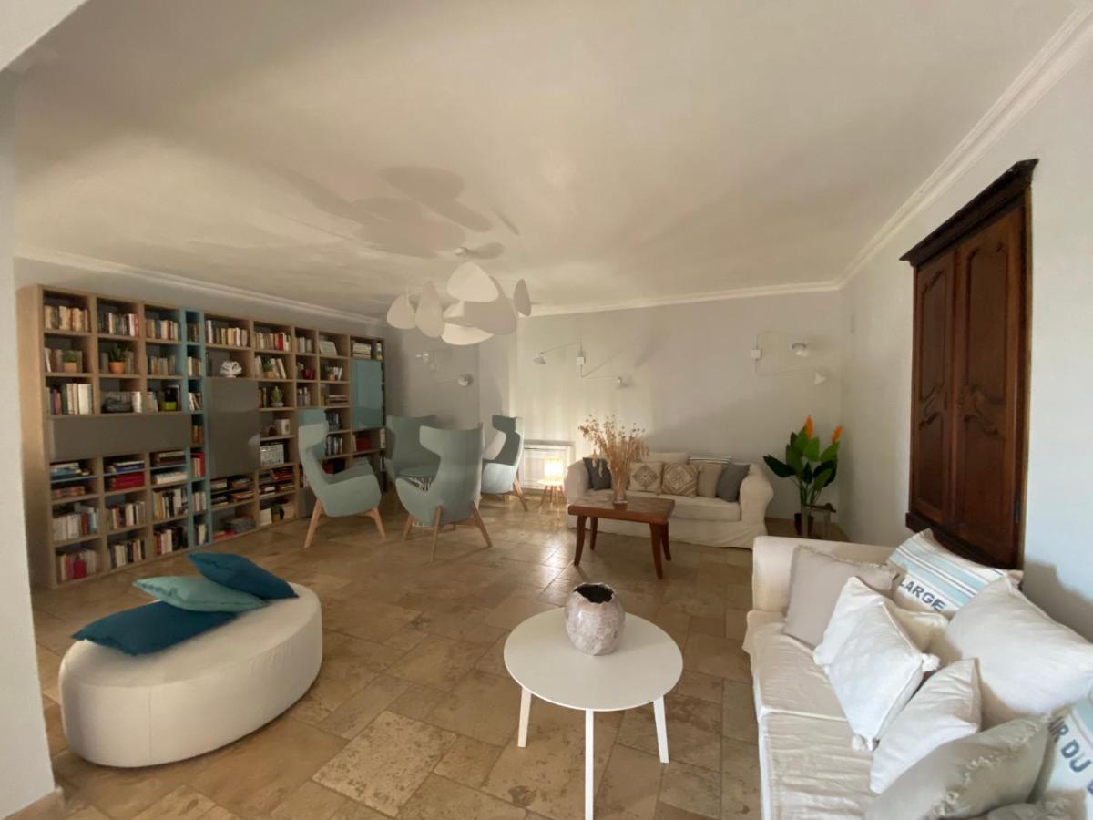 Hôtel La Lagune - Housity
