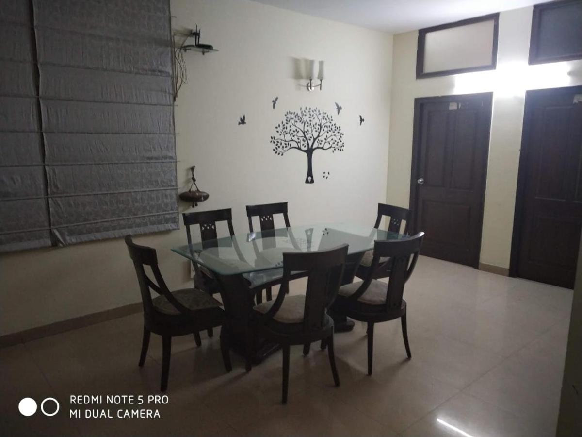 Suitetrails - Hotel Home Stay Dwarka