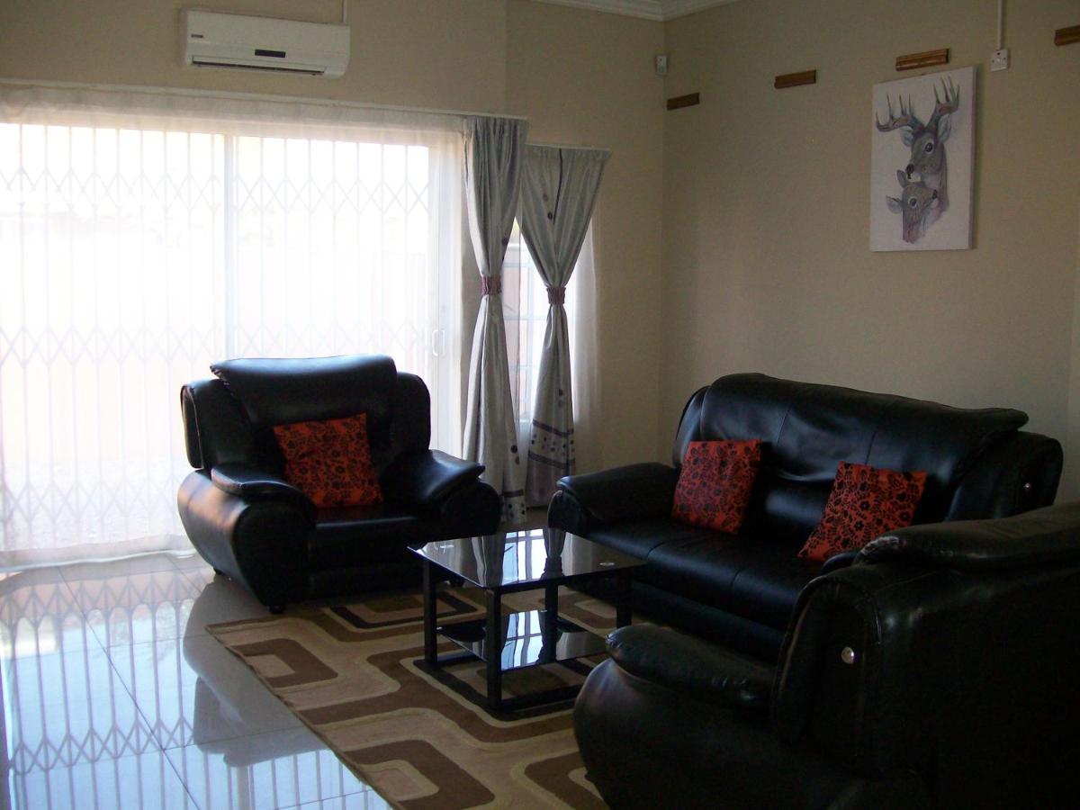 The Gibeon Ville Self-Catering - Housity