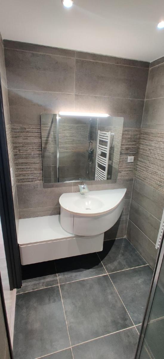 Appartement F2 dans le centre historique - Housity