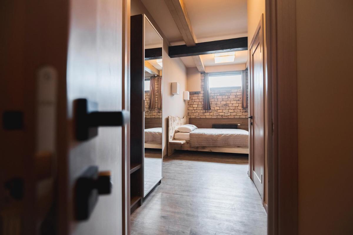 Pieno Piano - Housity