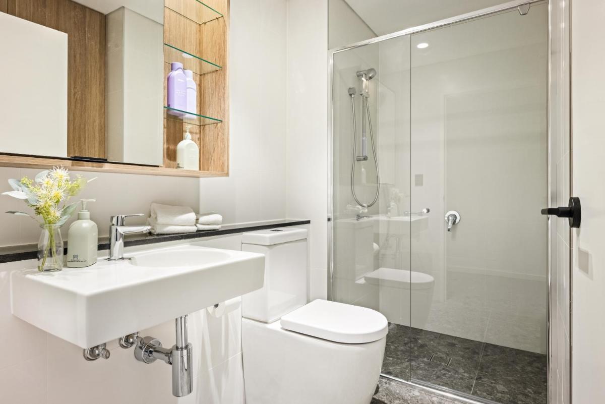 Cinema Suites Apartments by Urban Rest - Housity