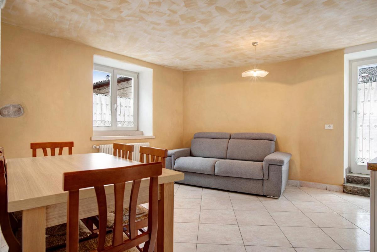 Lago di Serraia - Housity