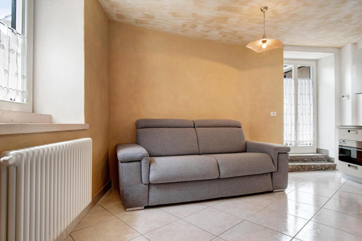 Lago di Serraia - Housity