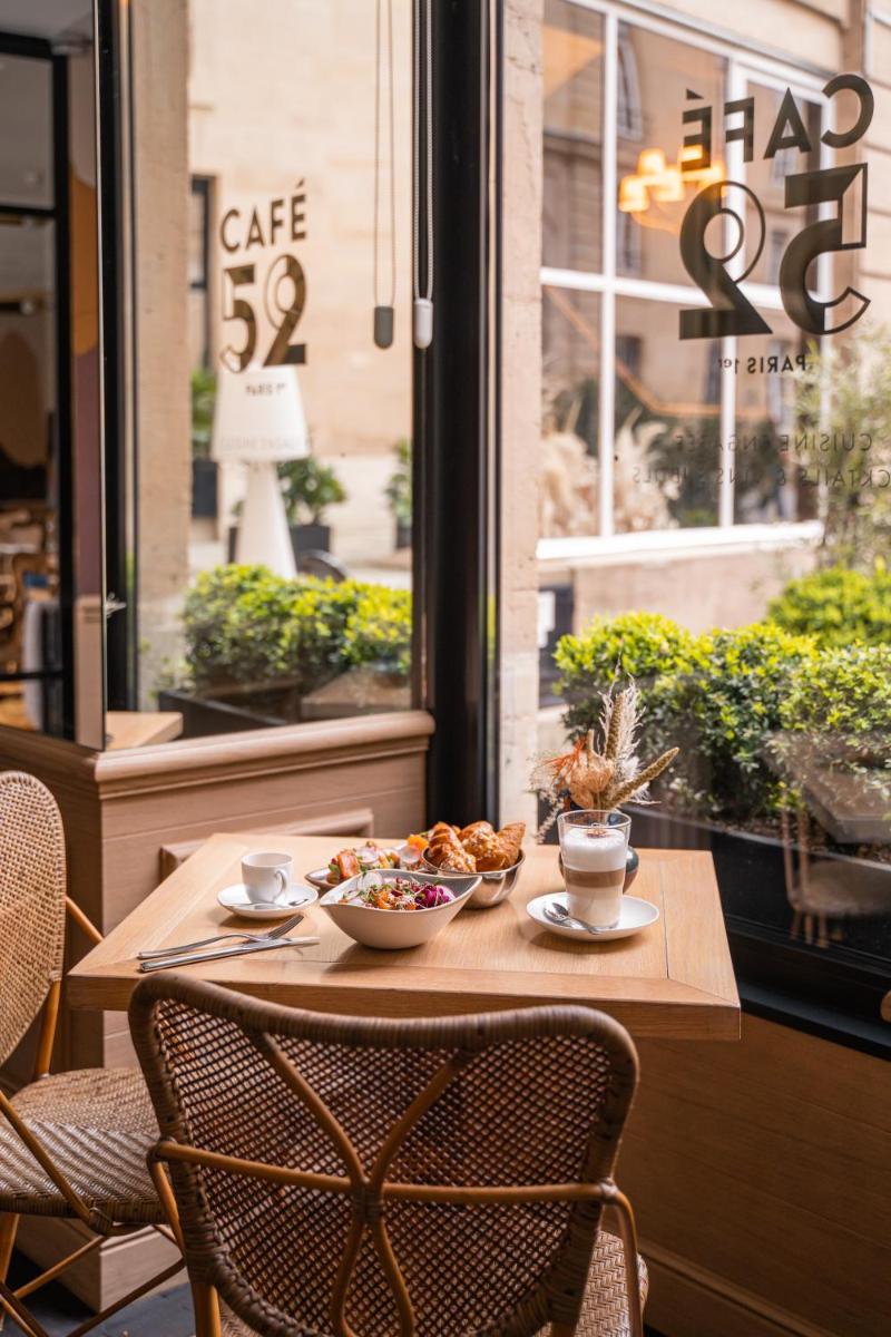 Nourriture dans l'hôtel ou à proximité