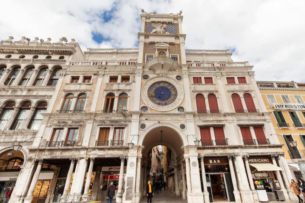 Piazza San Marco Cozy Apartment x4 - Housity