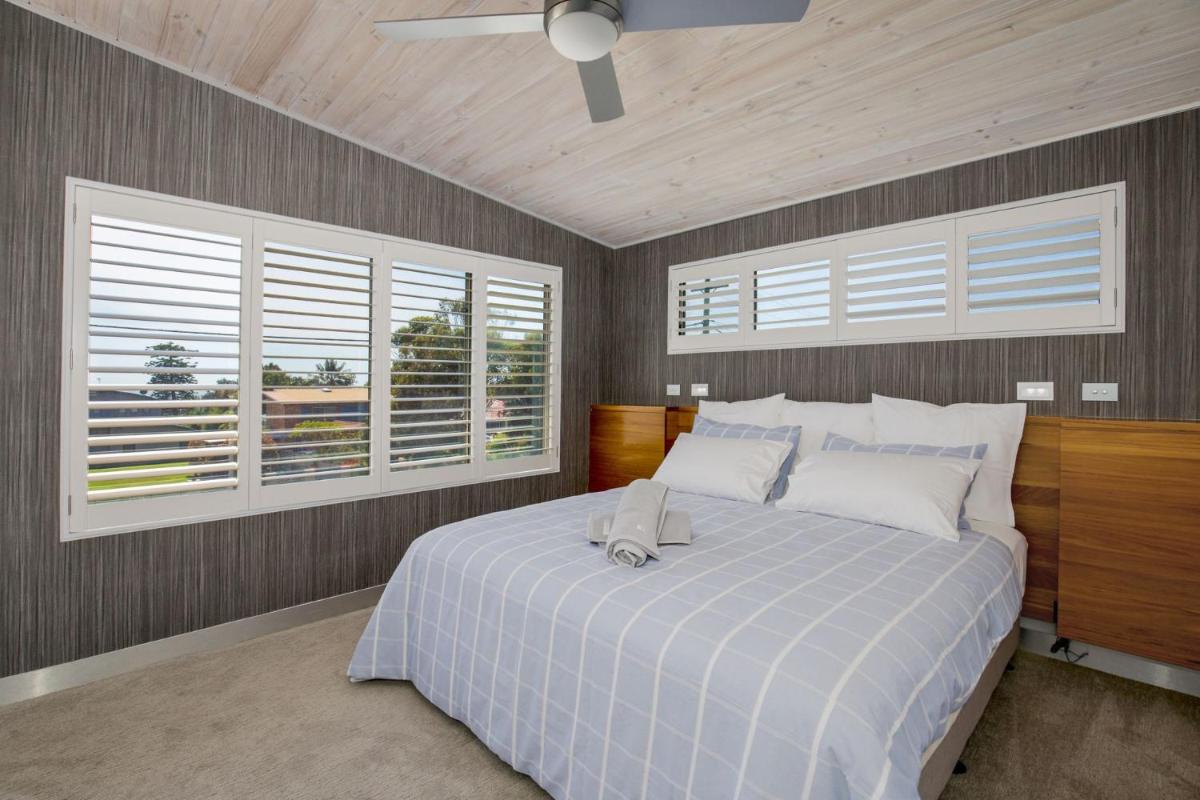 Yelo at Culburra I Pet Friendly I 1 Min Walk to Beach - Housity