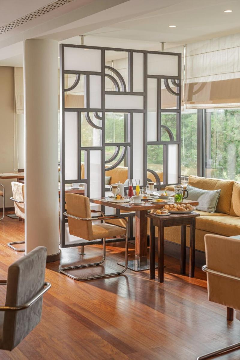 Uma área de estar em Terra Nostra Garden Hotel