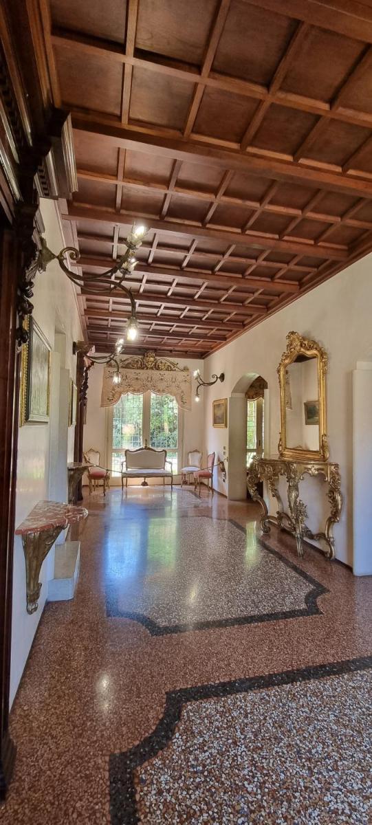Farolfi Apartments Villa Galliera - Housity